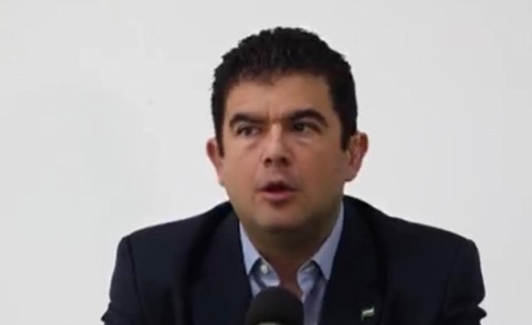¿Quiénes son los enemigos de la nueva liberación de Álvaro Ramos?
– La nación