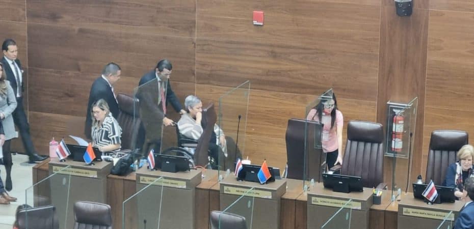 Diputado Carolina Delgado PLN sufrió una reducción en la Asamblea Parlamentaria Legislativa

 – La nación