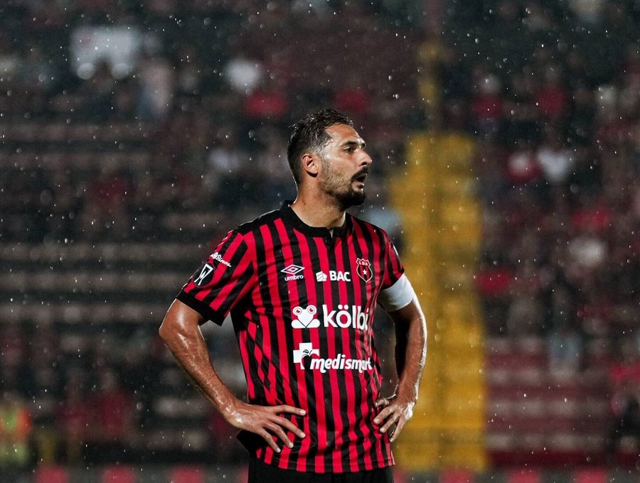 La inesperada respuesta de Celso Borges sobre su renovación con Alajuelense – La nación