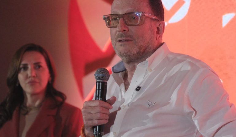 PLP confirma Eli Feinzaig como candidato presidencial para 2026
– La nación