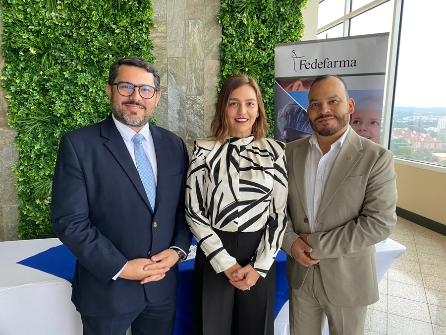 Los expertos refuerzan la importancia de la transparencia en las compras públicas de medicina y el tratamiento digno de los pacientes

 – La nación