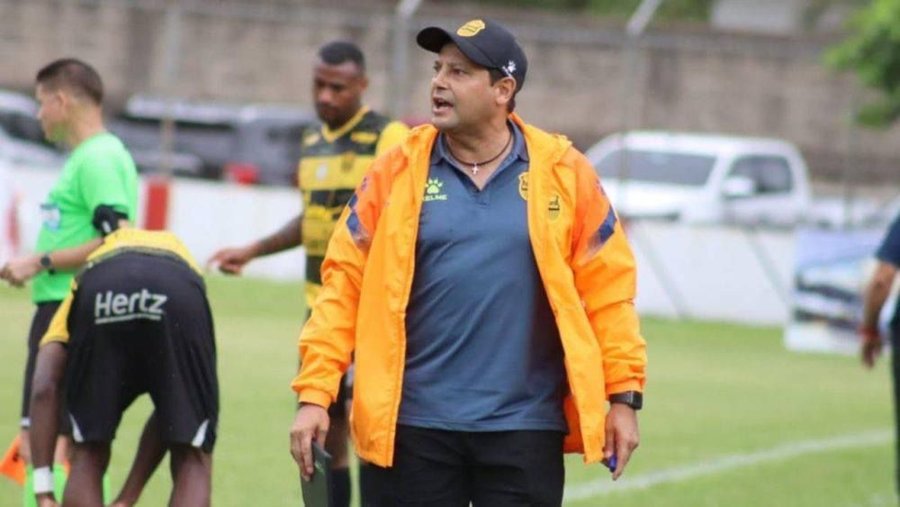 Concacaf sanciona muy duro a Jeaustin Campos por polémico gesto – La nación