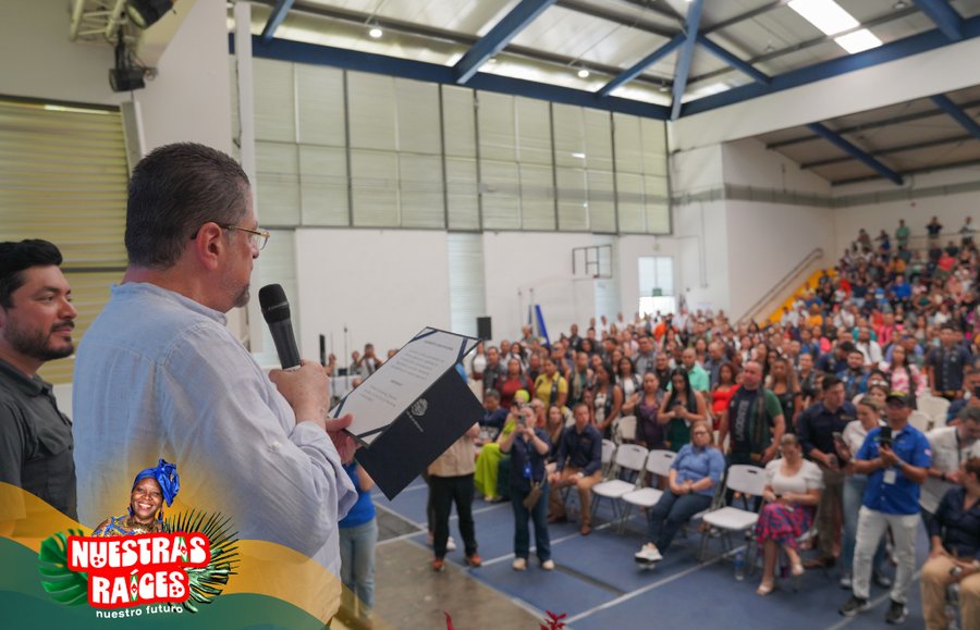 344 Limonenses celebra sus puertas de licenciatura y abiertas para nuevas ocasiones

 – La nación