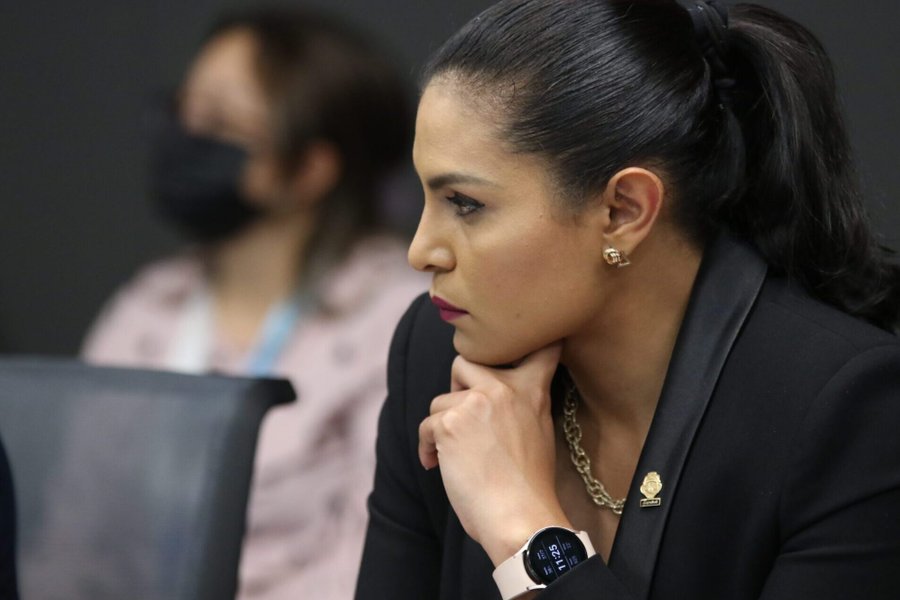 OBANDO acusa que los delegados negociaron embajadas y ministerios a cambio de la elevación de la inmunidad a Chaves

 – La nación