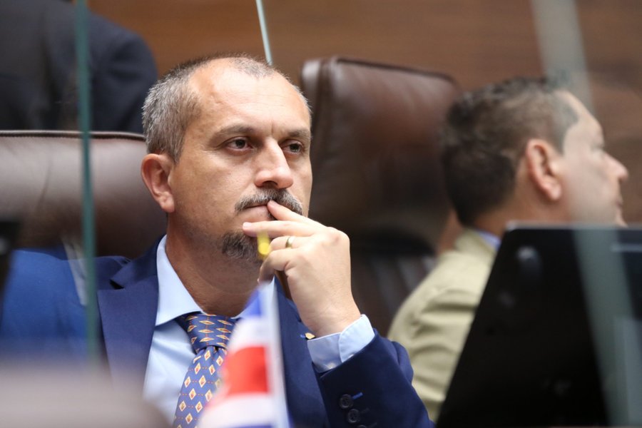 Daniel Vargas asegura que el frente amplio traiga la adicción a las drogas a la juventud 

 – La nación
