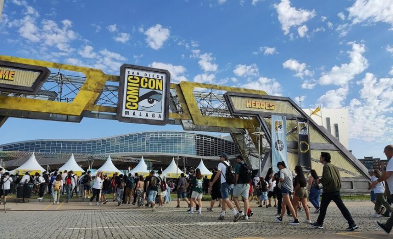 Carnaval de cosplayer, cuchillas rellenas y una ciudad abarrotada

 – La nación