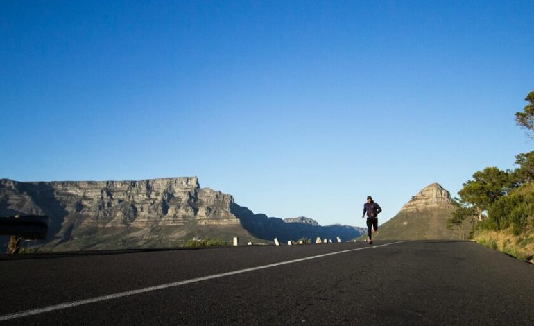 Si sientes “en una nube” después de correr, no estás solo y tiene un nombre: es el “aumento del corredor”

 – La nación