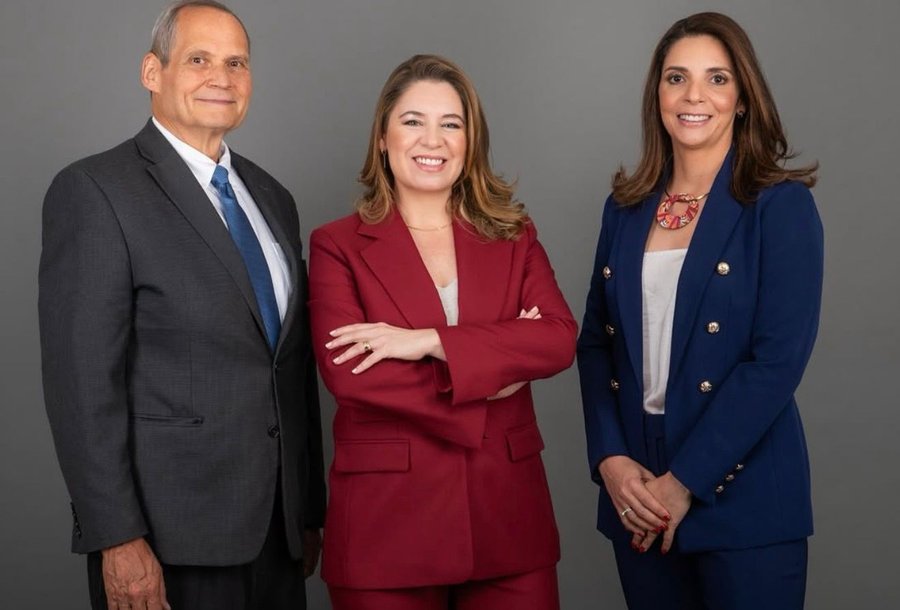 Los dobles toman como los candidatos vicepresidentes un líder en comunicaciones y un ex ministro PAC

 – La nación