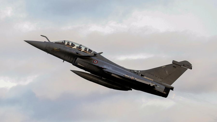 Francia enviará tres aviones de combate a Polonia a la invasión de drones rusos

 – La nación