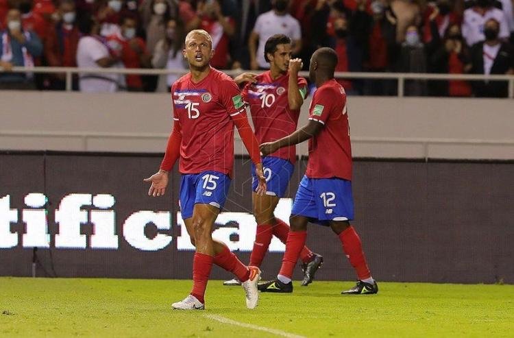 relevo de Calvo convocado 60 horas después de su segunda amarilla – La nación