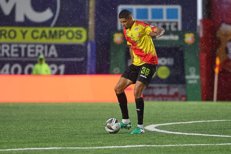 Herediano se enreda en casa ante el colero Sporting – La nación