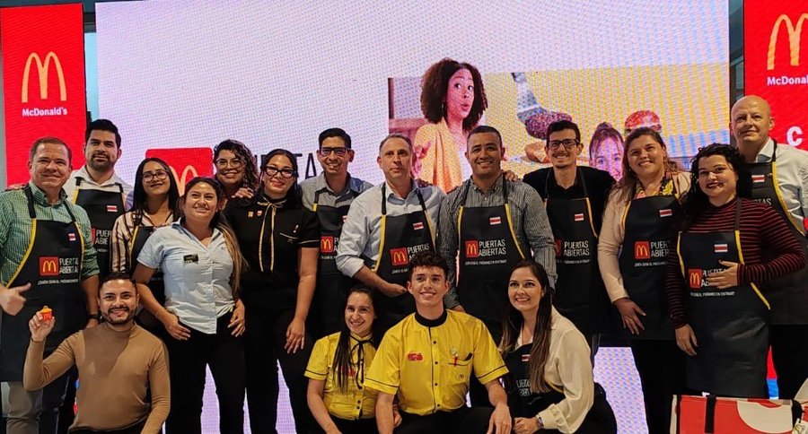 McDonald’s refuerza su compromiso con la transparencia con su programa de puertas abiertas

 – La nacion