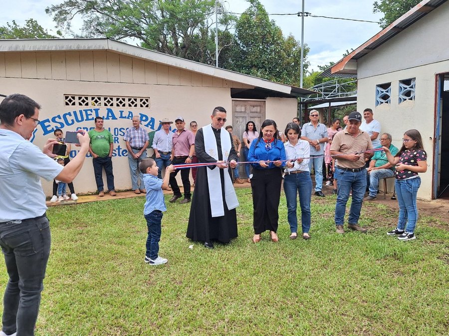 La comunidad de La Palma en Santa Rosa de Tilián tiene por primera vez bebiendo agua en su historia.

 – La nación