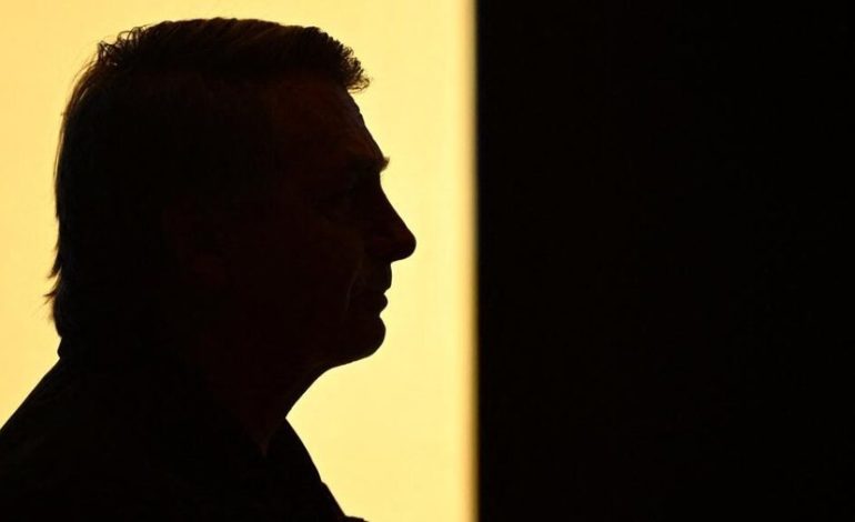 Bolsonaro fue sentenciado a 27 años de prisión en un día histórico para Brasil
– La nación