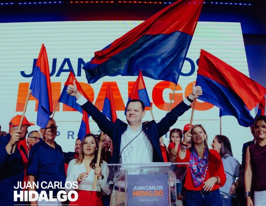 Juan Carlos Hidalgo anuncia fórmula presidencial para las elecciones 2026

 – La nación