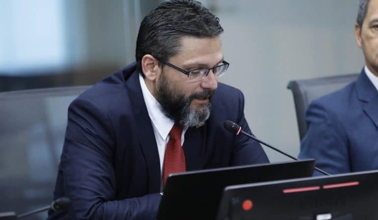 Proporcionar el impuesto al valor agregado al 20% o dejar 19 instituciones sin presupuesto: Finanzas al 8% del PIB para la educación
– La nación