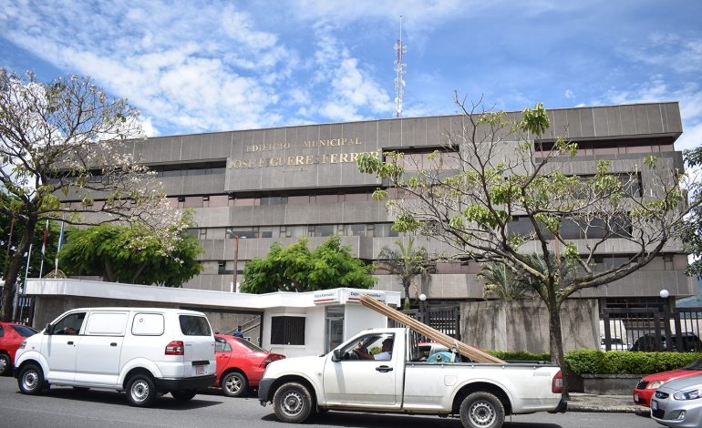 Los administradores de San José y Heredia rechazan el aumento directo de su dieta en becas para 2026
– La nación