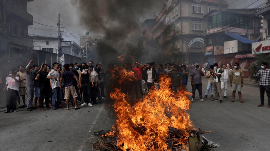 ¿Qué están detrás de las protestas en Nepal que causaron la renuncia del primer ministro?

 – La nación