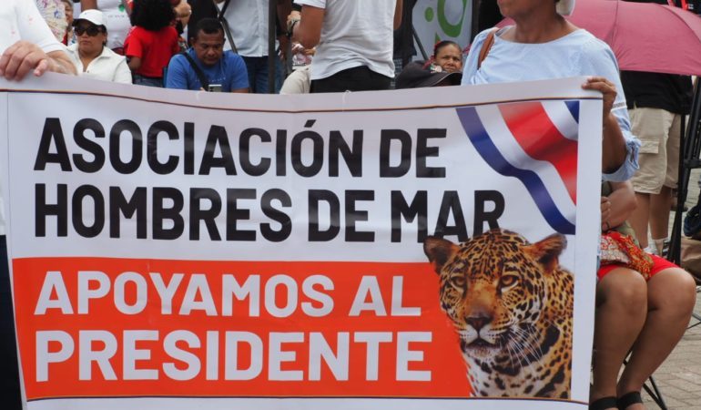 Apoyo al costo de la encuesta de UCC Rican
– La nación