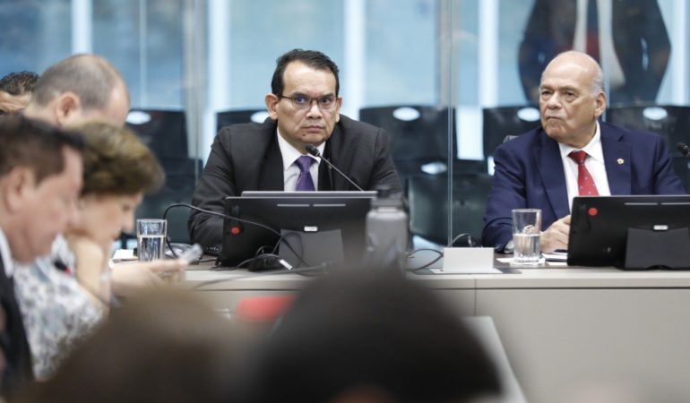 “Cada teja que se elimina de OIJ y la oficina del fiscal es un impulso para el crimen organizado”, dice el Ministro de Justicia, el Ministro de Justicia
– La nación