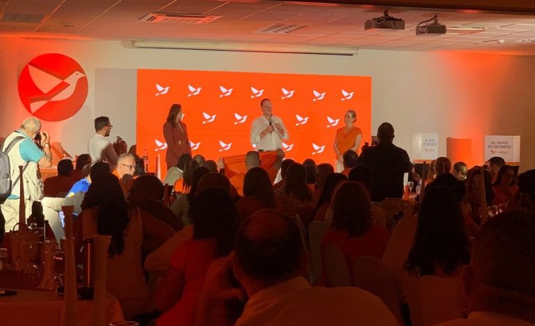 Feinzaig ofrece ‘tres victorias para los ticos’ como propuesta presidencial
– La nación