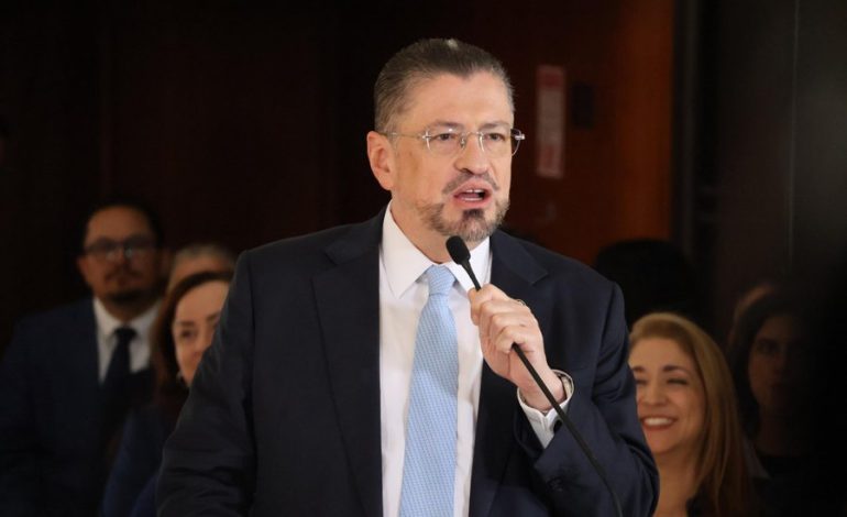 Chaves asegura que diputados se metieron en un zapato con levantamiento de su inmunidad – La nación
