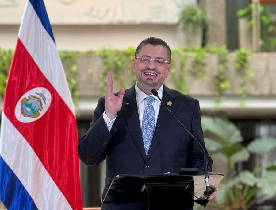 Encuesta de Chaves contra CIEP-UCR: No estoy a favor de la reelección

 – La nación