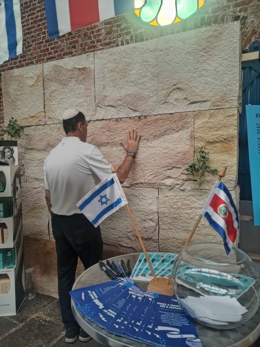 La Embajada de Israel lideró a los participantes para la vida 2025 en la Feria de Las Flores ‘Viajes por los cinco pecados’

 – La nacion