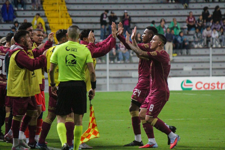 Saprissa apaga la ilusión de Pérez Zeledón y vuelve a la pelea por la cima – La nación