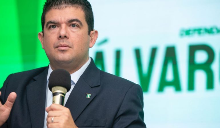 Álvaro Ramos definió los titulares de los candidatos a los suplentes: el primer lugar será para hombres en 4 provincias de los titulares definidos por los sustitutos de Álvaro Ramos para los sustitutos: el primer lugar será para hombres en 4 provincias
– La nación