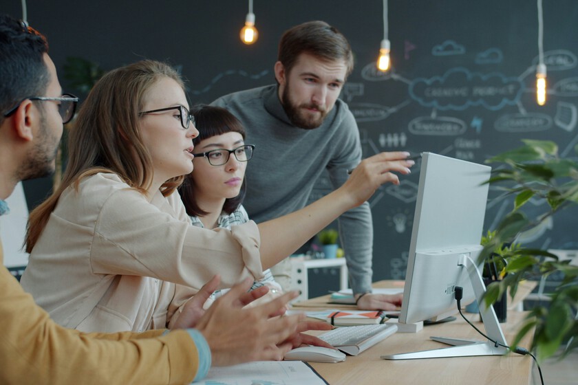 No por dinero, sino para volver a sentirnos útiles en el trabajo.

 – La nación