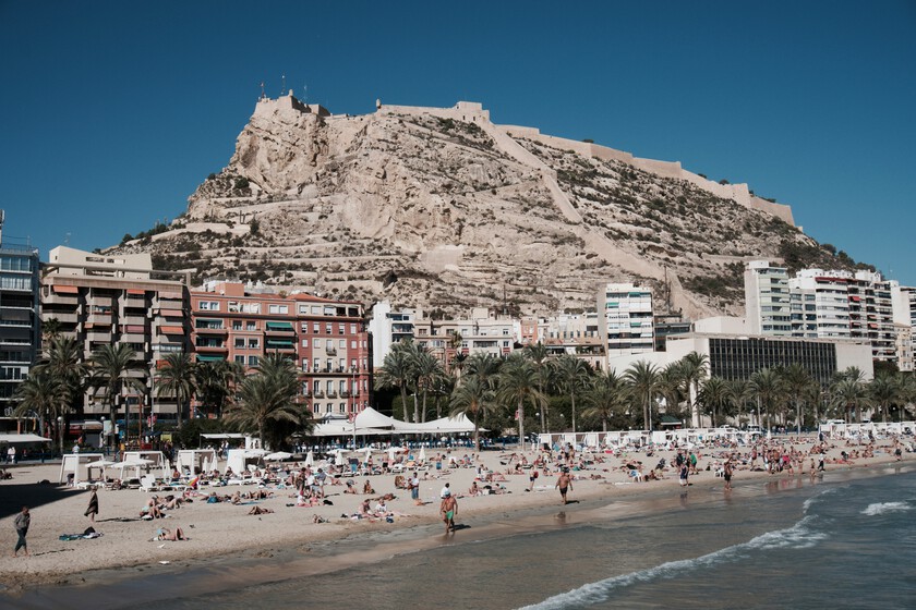 Los apartamentos turísticos llevan años creciendo sin cesar. Alicante acaba de recordarle que se acabó la fiesta

 – La nación