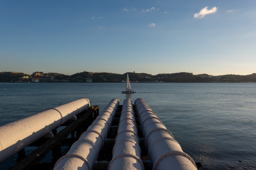 España ya no sabe qué hacer con su excedente de energías renovables. Por eso va a tender un enorme puente eléctrico con Irlanda
 – La nación