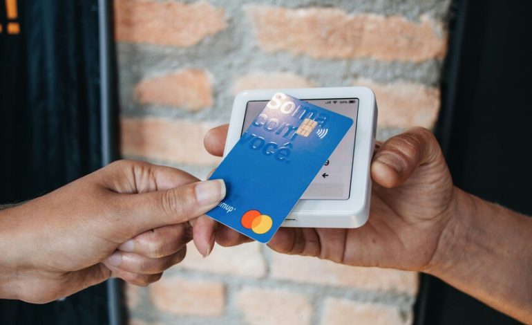 Si gastas más de 25.000 euros al año con tu tarjeta no sólo te pedirán el PIN

 – La nación