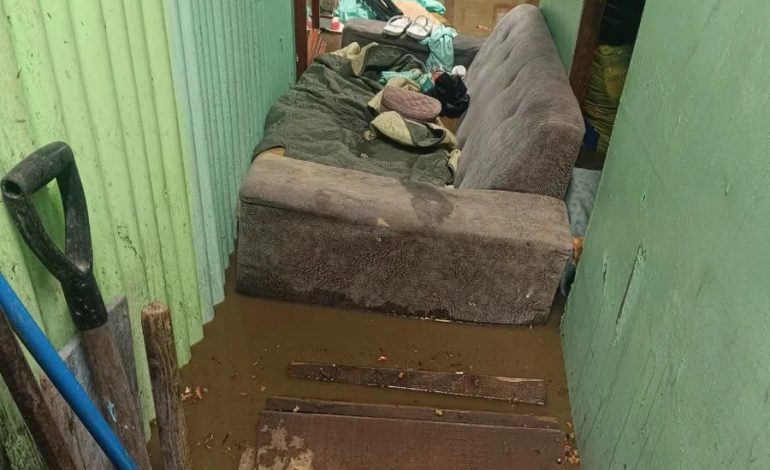 Fundación SIFAIS solicita el apoyo del pueblo costarricense para familias afectadas por inundaciones en La Carpio
– La nación
