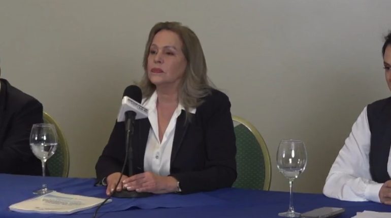–  CR Ana Virginia Calzada promete 8% del PBI para educación y no suspenderá garantías individuales 

 – La nación