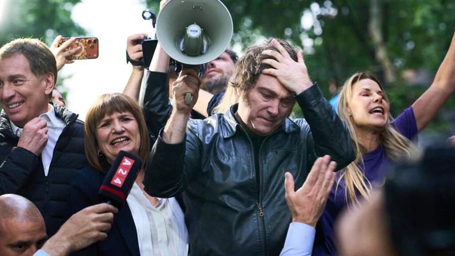 Los partidos cierran campaña para afrontar lo que promete ser un plebiscito para Milei
 – La nación
