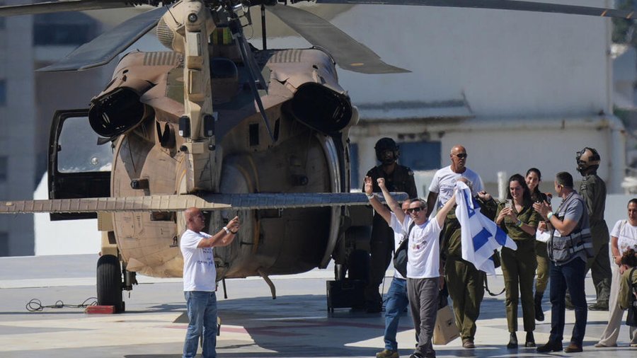 Tres argentinos y un colombiano entre los 20 rehenes que regresan a Israel tras dos años de cautiverio

 – La nación