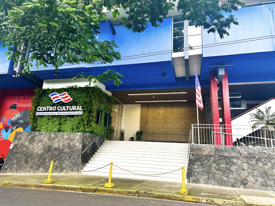 80 mil egresados ​​son ejemplo de liderazgo en educación bilingüe en Costa Rica

 – La nacion