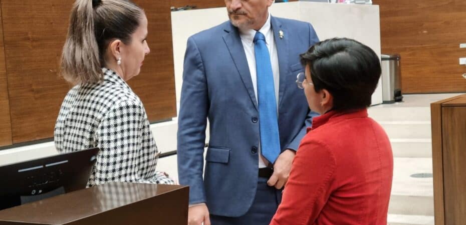 Una comisión que analizará la inmunidad del presidente definiría el martes cuándo comparecería Rodrigo Chaves
 – La nación