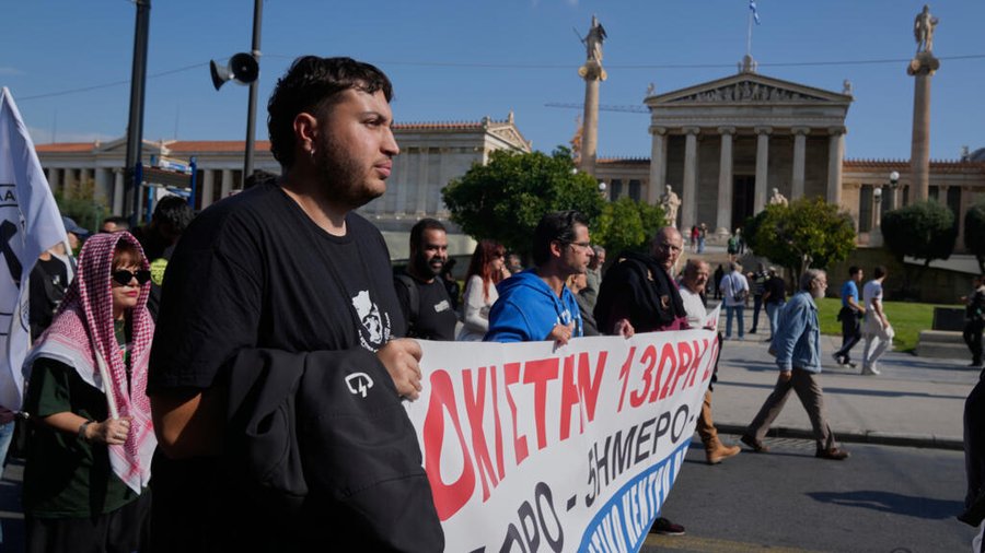 Grecia abre la puerta a la jornada laboral de 13 horas durante 37 días al año

 – La nación