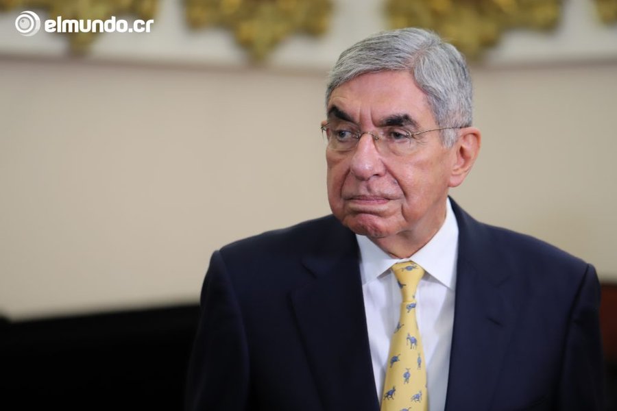 Hoy no puedo quedarme callado cuando un costarricense es deportado en condiciones inhumanas.
 – La nación