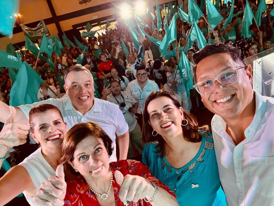 Laura Fernández se reúne con intendentes que apoyan la continuidad del “rodriguismo”.

 – La nación