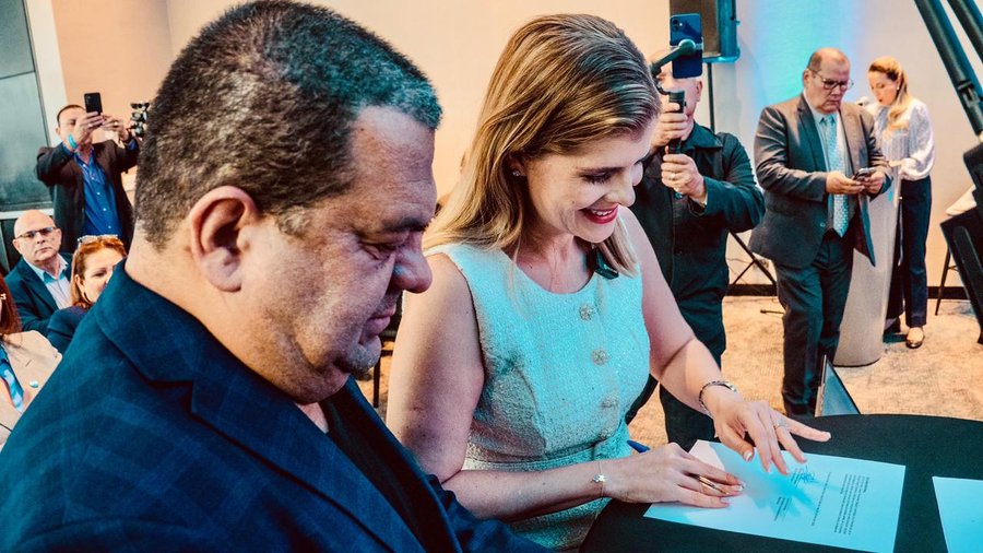 Laura Fernández se reafirma como socialmente conservadora y económicamente liberal

 – La nación