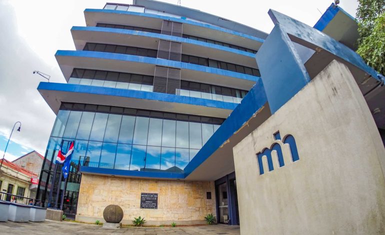 El Ministerio de Hacienda deberá publicar una lista de grandes contribuyentes que no generan ningún beneficio

 – La nación