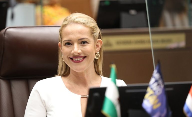 Montserrat Ruiz: Suspender avales individuales NO es un juego
– La nación