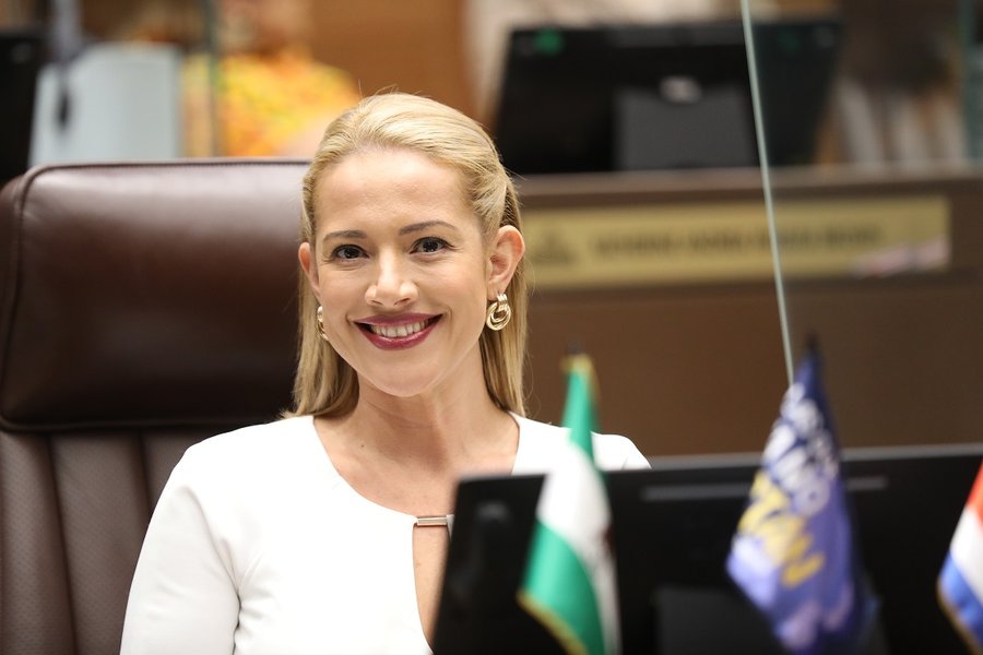 Montserrat Ruiz: Suspender avales individuales NO es un juego

 – La nación