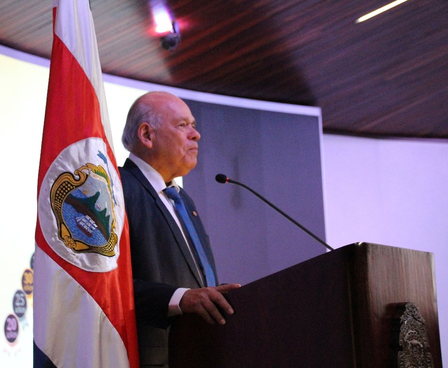 Jueces Cuatro 199 años reafirmación del compromiso con la independencia y la modernización

 – La nación