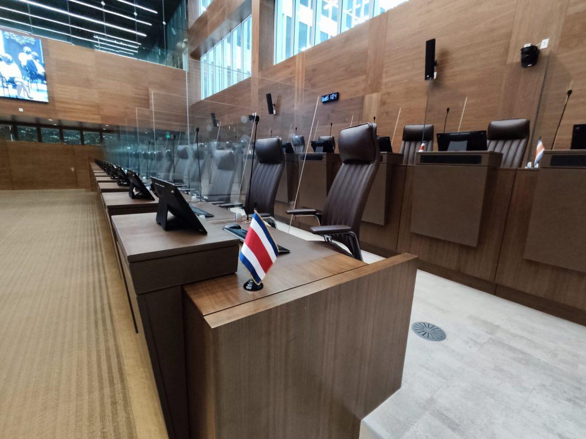 Desde los consejos hasta Curul: 45 funcionarios de la Asamblea Legislativa buscan diputacia en las elecciones de 2026

 – La nación