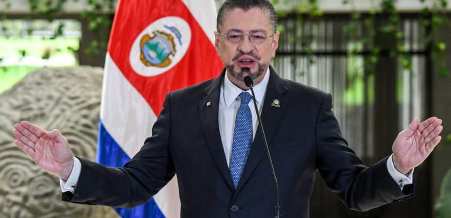Rodrigo Chaves se operará de próstata en Estados Unidos

 – La nación